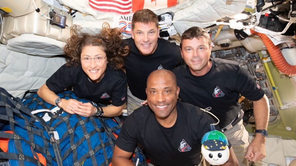 NASA Reveals Artemis II Crew's Official Wake-Up Songs Playlist