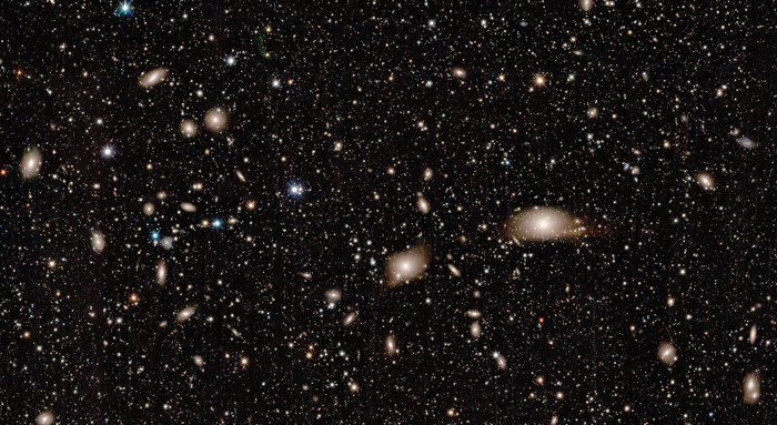 KS4 images of the Centaurus constellation cluster, a collection of elliptical galaxies NGC 4696 and its surrounding galaxies. Thanks to the wide viewing angle of KS4, a large number of dense cluster environments and images of bright central galaxies can be easily captured in a single image.[Jang Seowon / Jeong Man-geun (Seoul National University)]