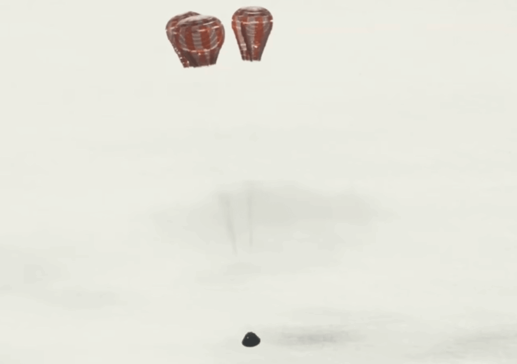 Artemis 2 Chuts successfully deployed