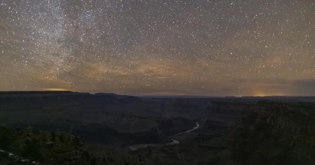 Arizona stargazers could spot Lyrids meteor shower, rare comet in April