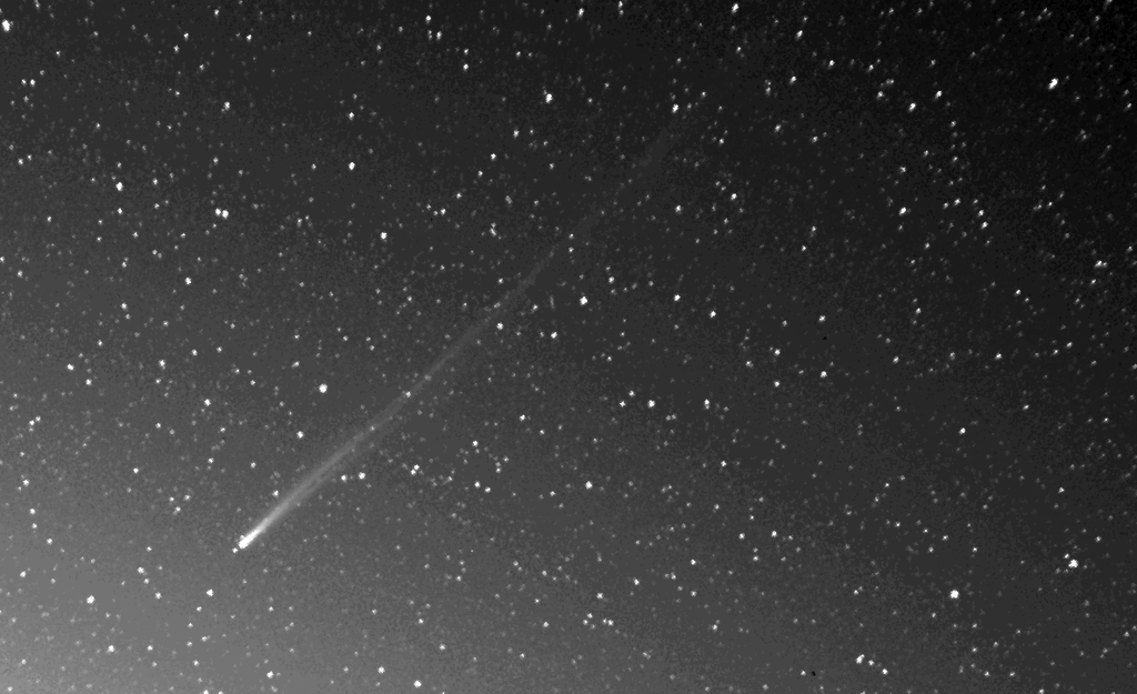 A Blow From The Solar Wind: We can see the jolt received from solar wind the ion tail of comet C2025R3 PanSTARRS, which causes its disconnection between April 17 and 18, captured by the PUNCH mission of NASA