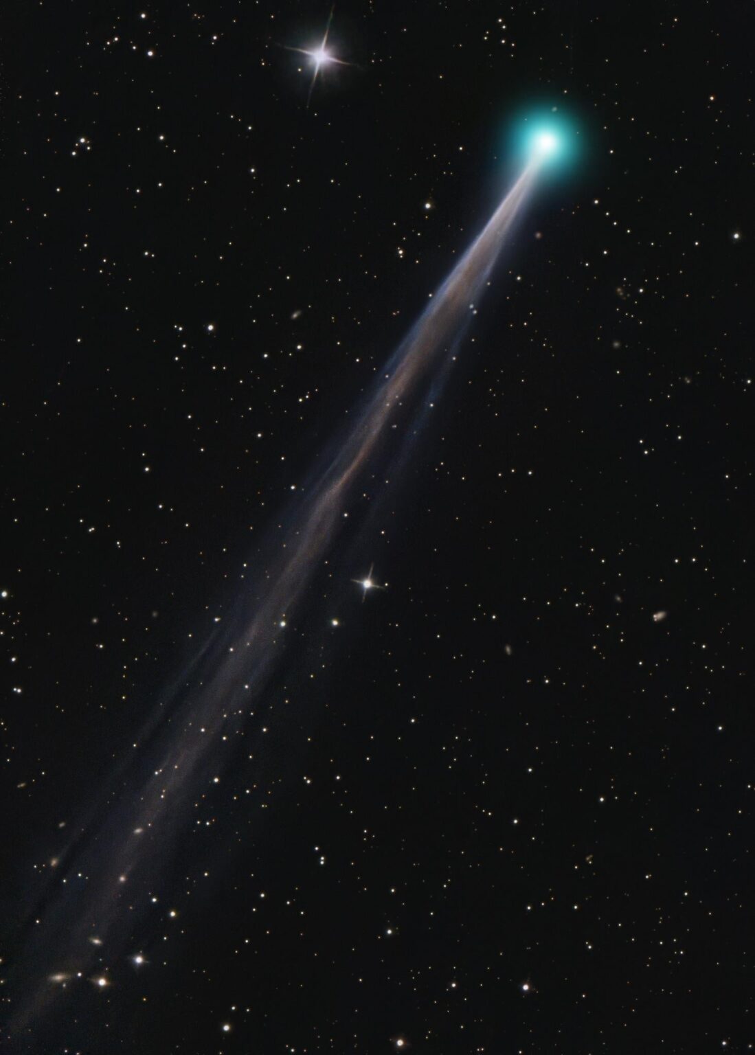 R3 comet
