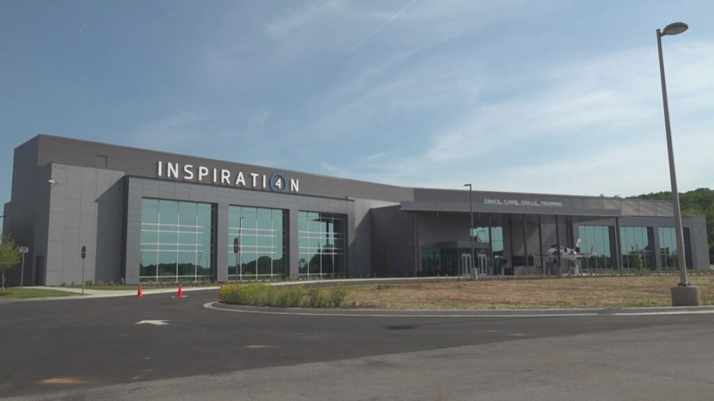NASA administrator cuts ribbon on new training complex at U.S. Space and Rocket Center