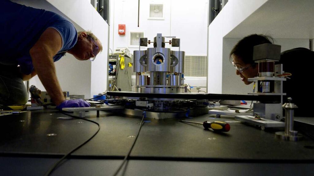 New experiment deepens the mystery over gravitational constant New experiment deepens the mystery over gravitational constant