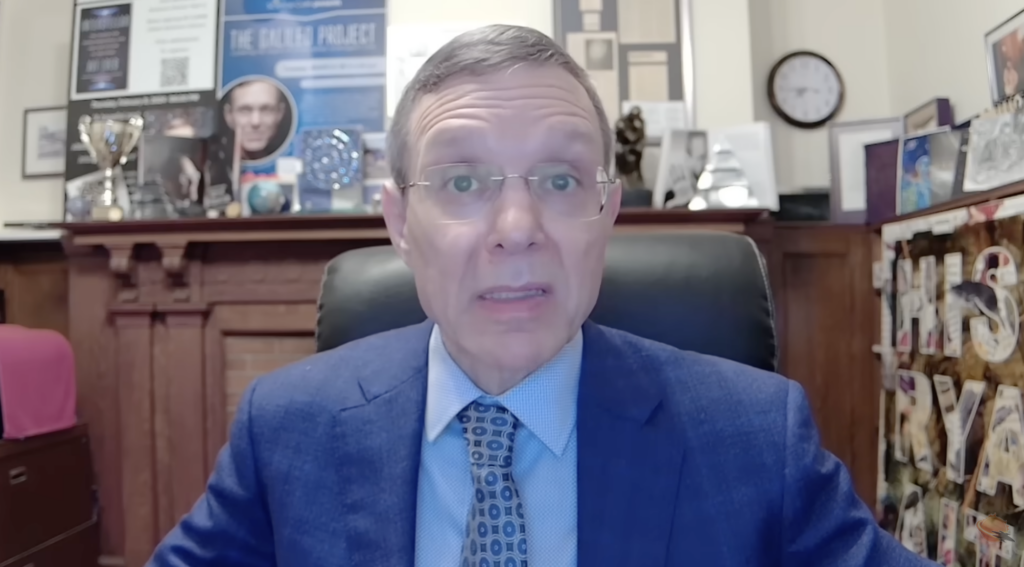 Not Top of the Food Chain: Harvard Professor Warns Aliens Are ‘More Accomplished’ Than Humans Not Top of the Food Chain: Harvard Professor Warns Aliens Are 'More Accomplished' Than Humans
