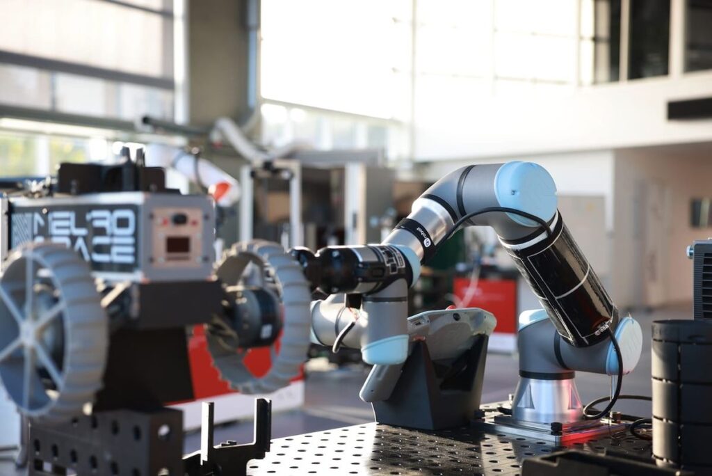 ESA project to 3D print protective skin for space robots ESA project to 3D print protective skin for space robots
