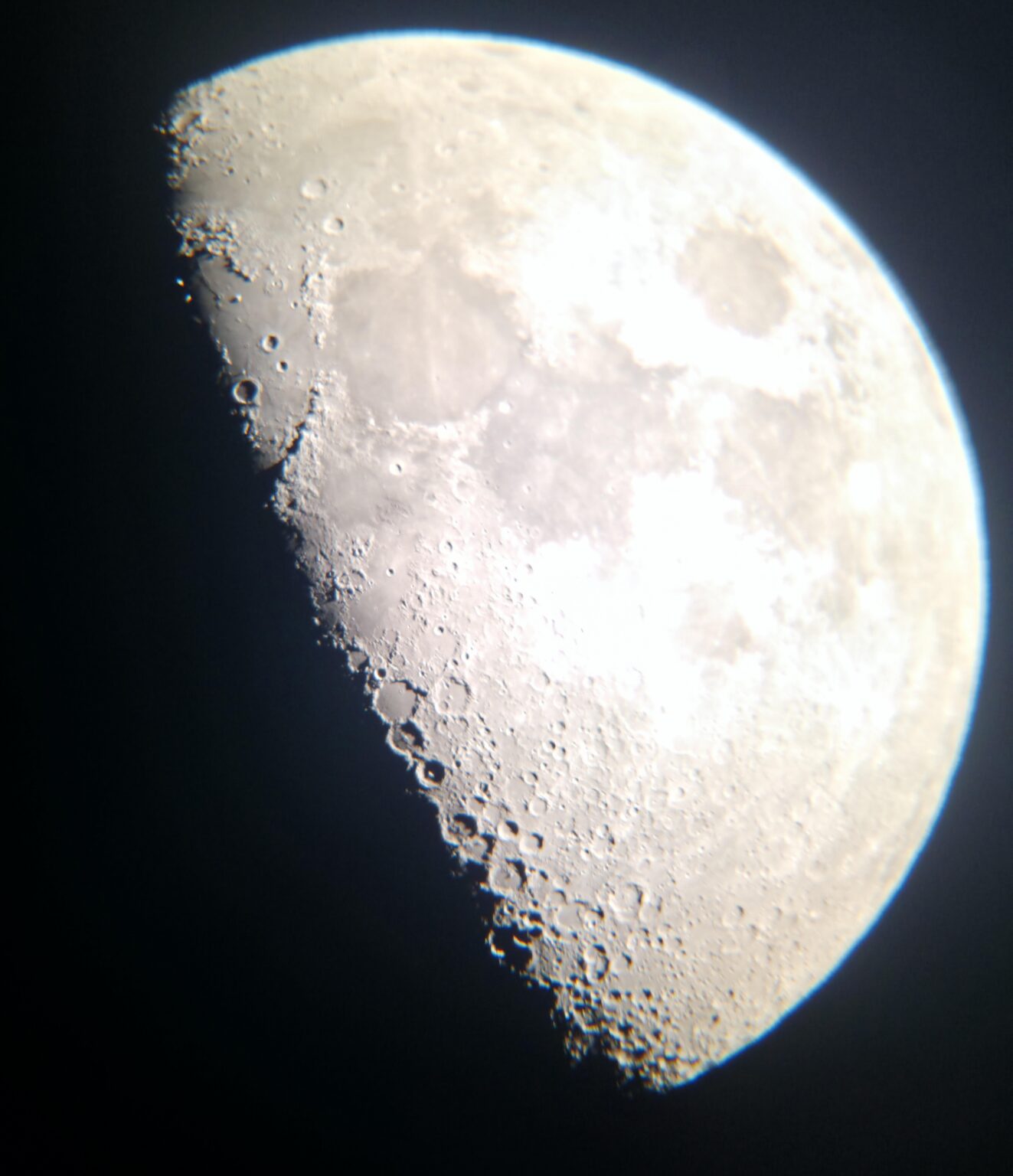 Simple moon shot