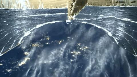 Blue Origin's New Glenn re-entry in style