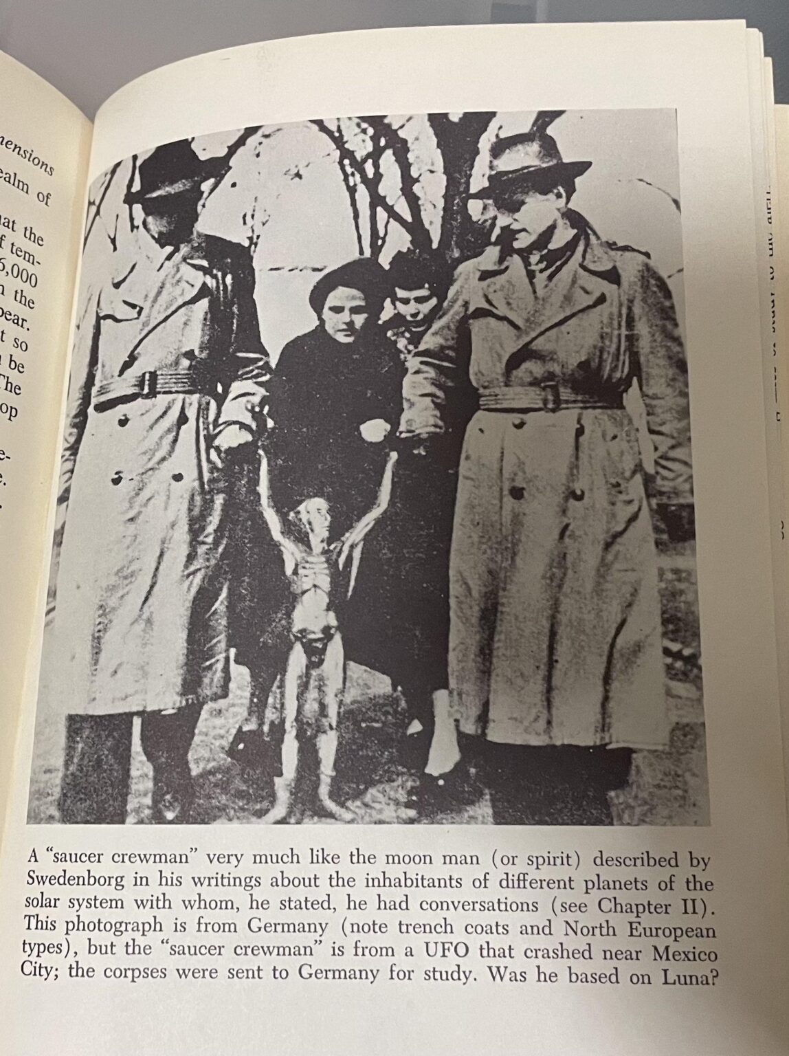 Picture from a 1959 book called ‘Space-craft from Beyond Three Dimensions’ has the picture of the 'alien' from latest released documents