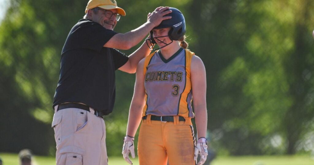 Gonyeau in the circle and Smith at the plate lead the Comets to victory | Sports Gonyeau in the circle and Smith at the plate lead the Comets to victory