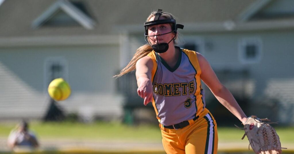Comets top St. Johnsbury on Senior Day | Sports Comets top St. Johnsbury on Senior Day