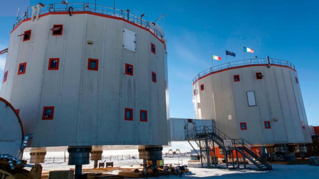 10-Month Antarctic Isolation Shows How Difficult a Mission to Deep Space Would Really Be