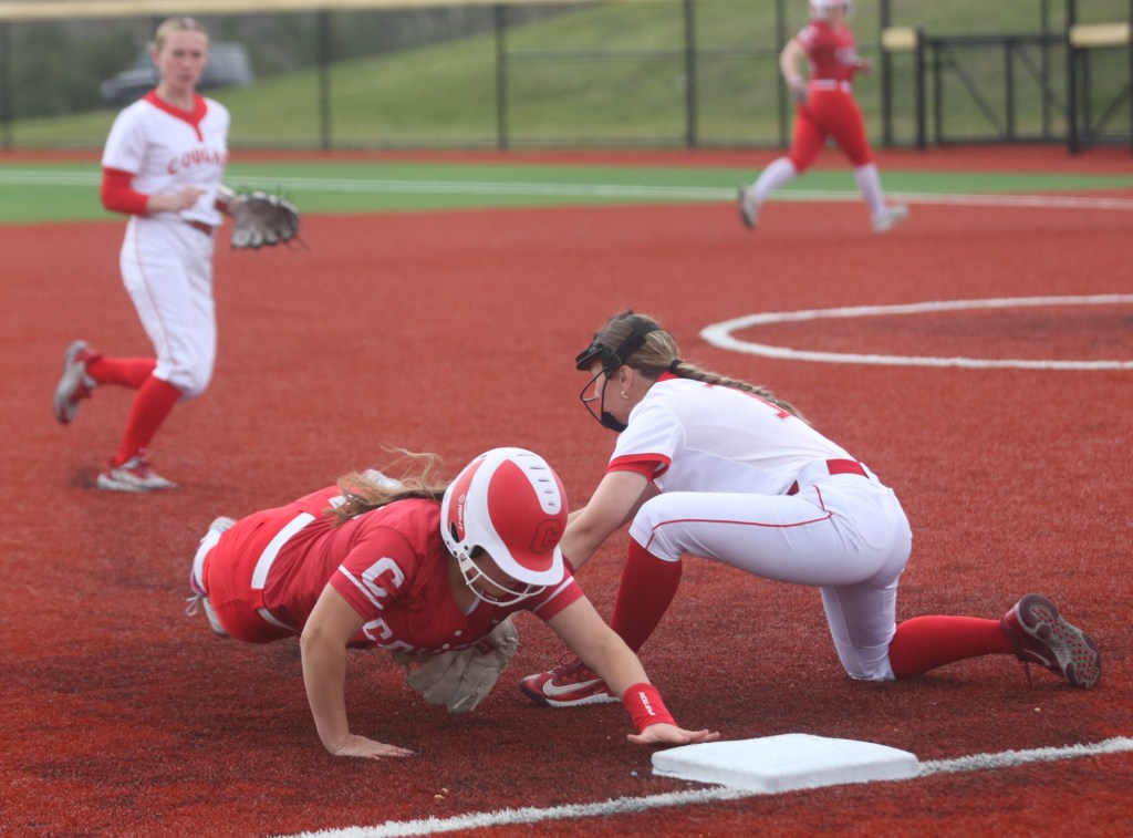 Lady Comets hand Hazleton Area fifth straight loss – Hazleton Standard Speaker