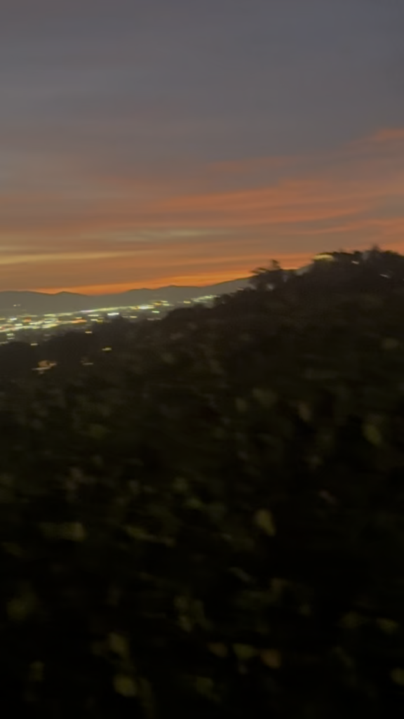 Saw this in a San Diego subreddit. Black Pillar in the sky