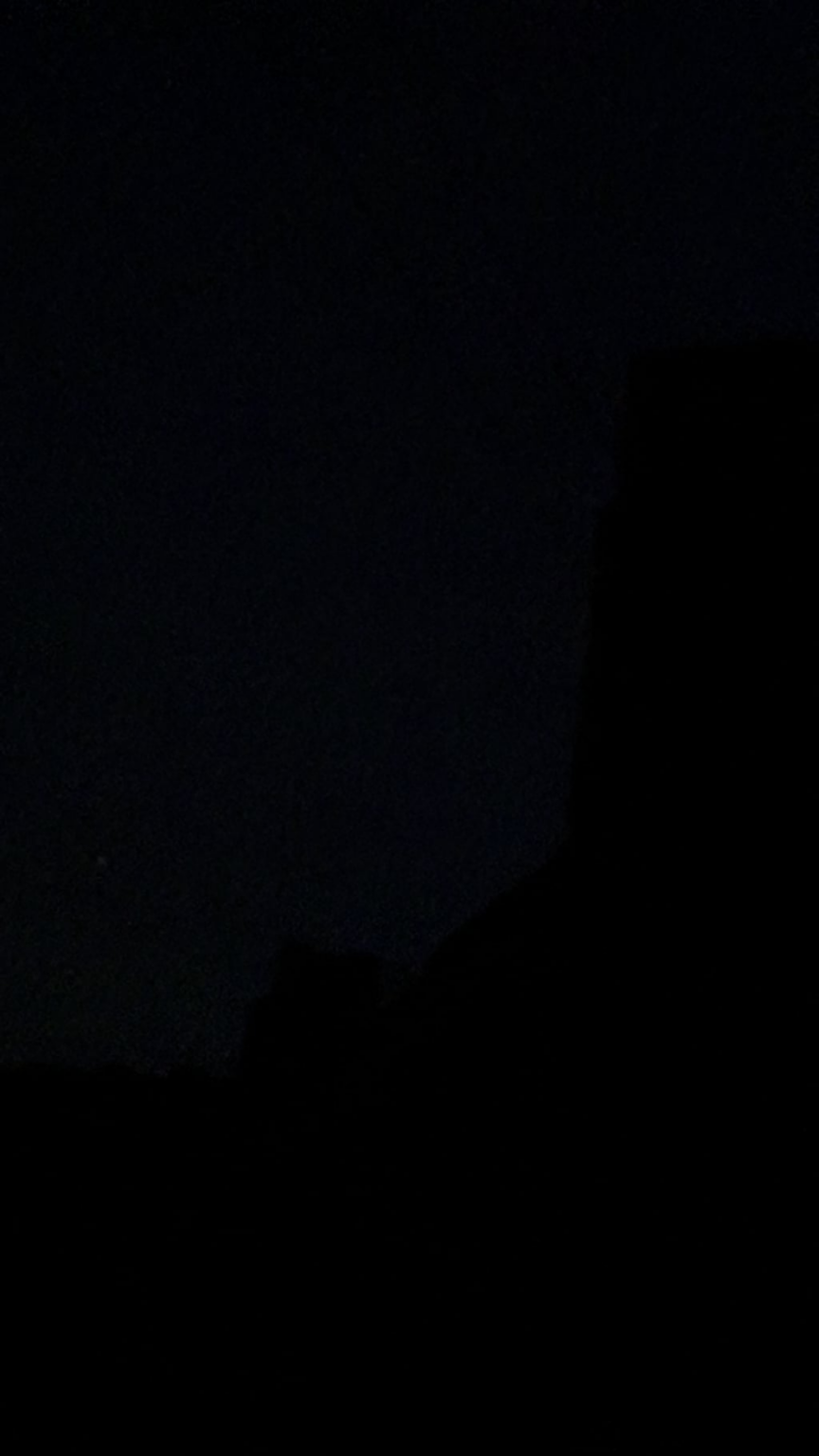 [serious] Filmed 05MAY UK, was filming the flashing stars then this flew over