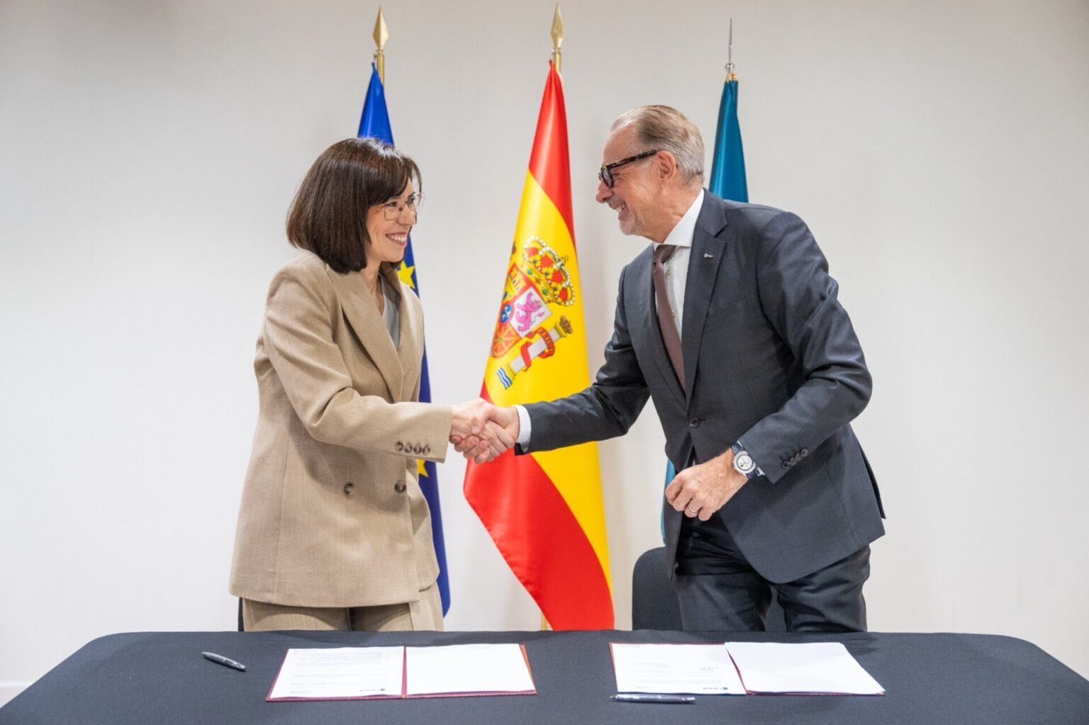 ESA and Spain strengthen ties for secure connectivity ESA and Spain strengthen ties for secure connectivity
