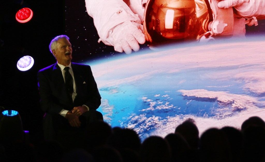 Pair of shuttle-era astronauts enter U.S. hall of fame – Orlando Sentinel Pair of shuttle-era astronauts enter U.S. hall of fame – Orlando Sentinel