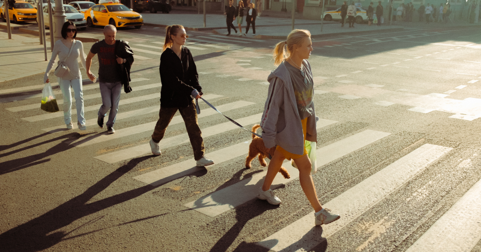 Research suggests the ‘I think better on a walk’ cliché is real — and you don’t need to be outside for it to work Research suggests the 'I think better on a walk' cliché is real — and you don't need to be outside for it to work