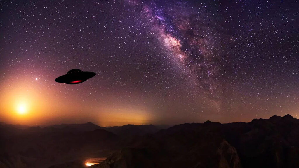 Apparently, One of America’s Busiest Cities Just Became an Official UFO Hotspot Apparently, One of America's Busiest Cities Just Became an Official UFO Hotspot