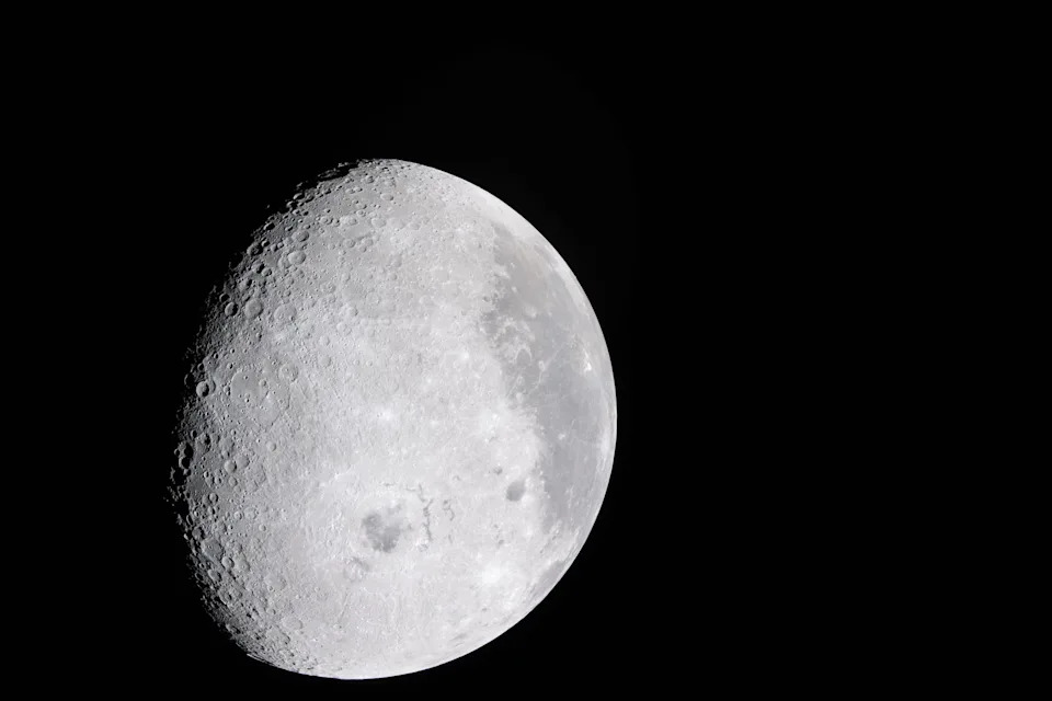 Images from Artemis II mission.