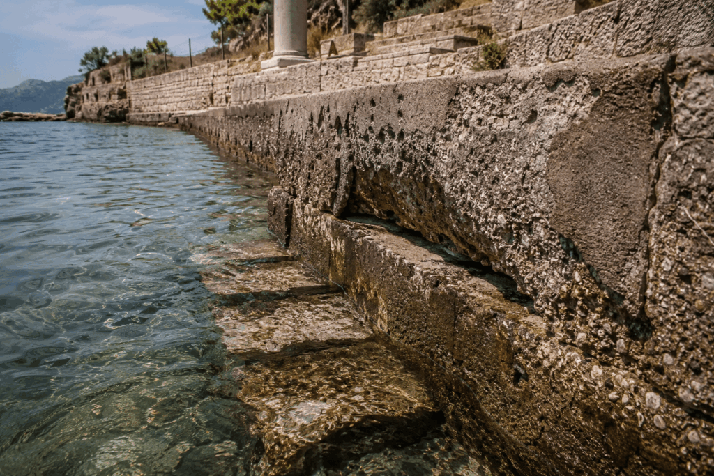 The Roman Concrete That Refuses to Die