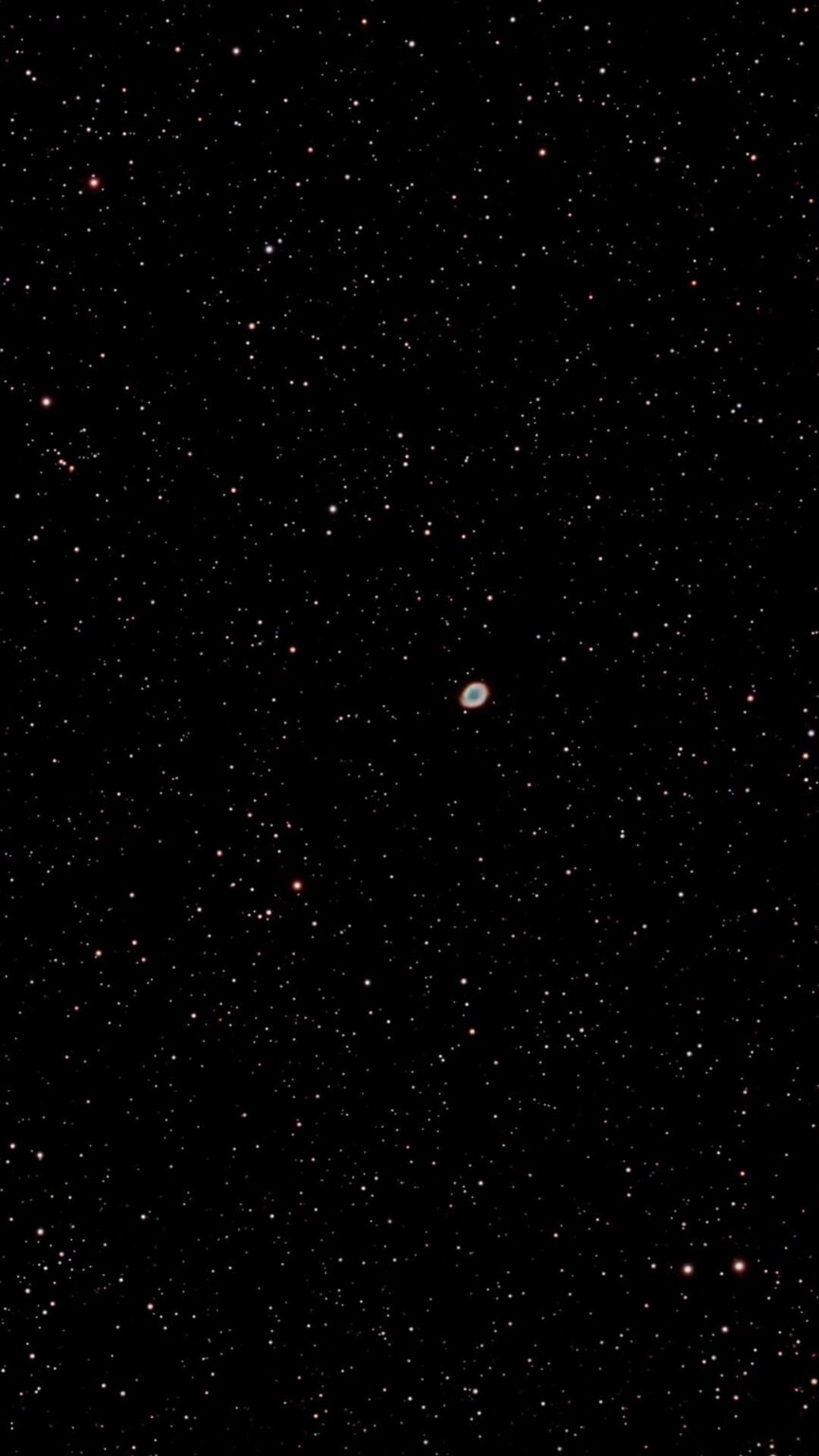 Ring Nebula swarmed in stars 🤩