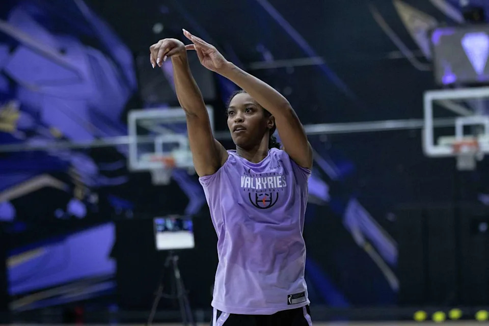 Valkyries guard Ashlon Jackson shoots during pre-season training at the Sephora Performance Center in Oakland on Thursday, April 22, 2026. (Manuel Orbegozo/For the S.F. Chronicle)