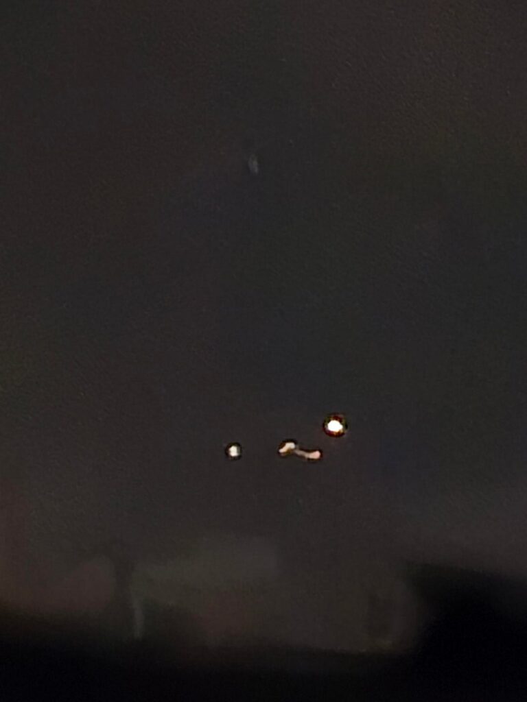 No fish just anomalous lights i really dont know and to be honest its always the same think orher then the occasional fiber optic line in the pic