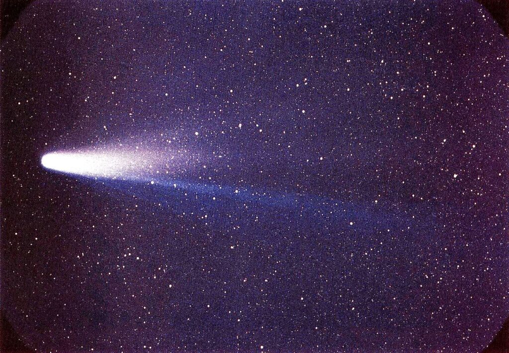 Halley’s Comet – Space Halley's Comet