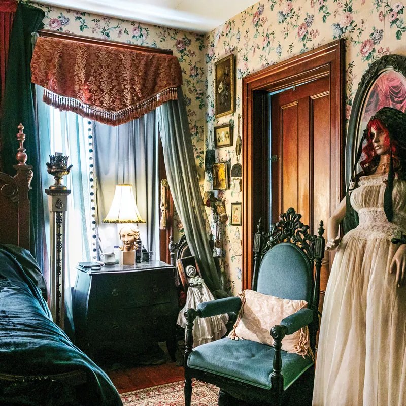 Psychic Medium Julia Drahos’s Haunted House in Wappingers Falls