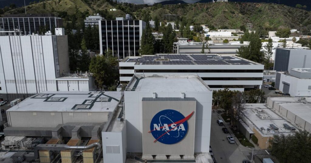 Caltech could lose control of JPL for first time in decades Caltech could lose control of JPL for first time in decades