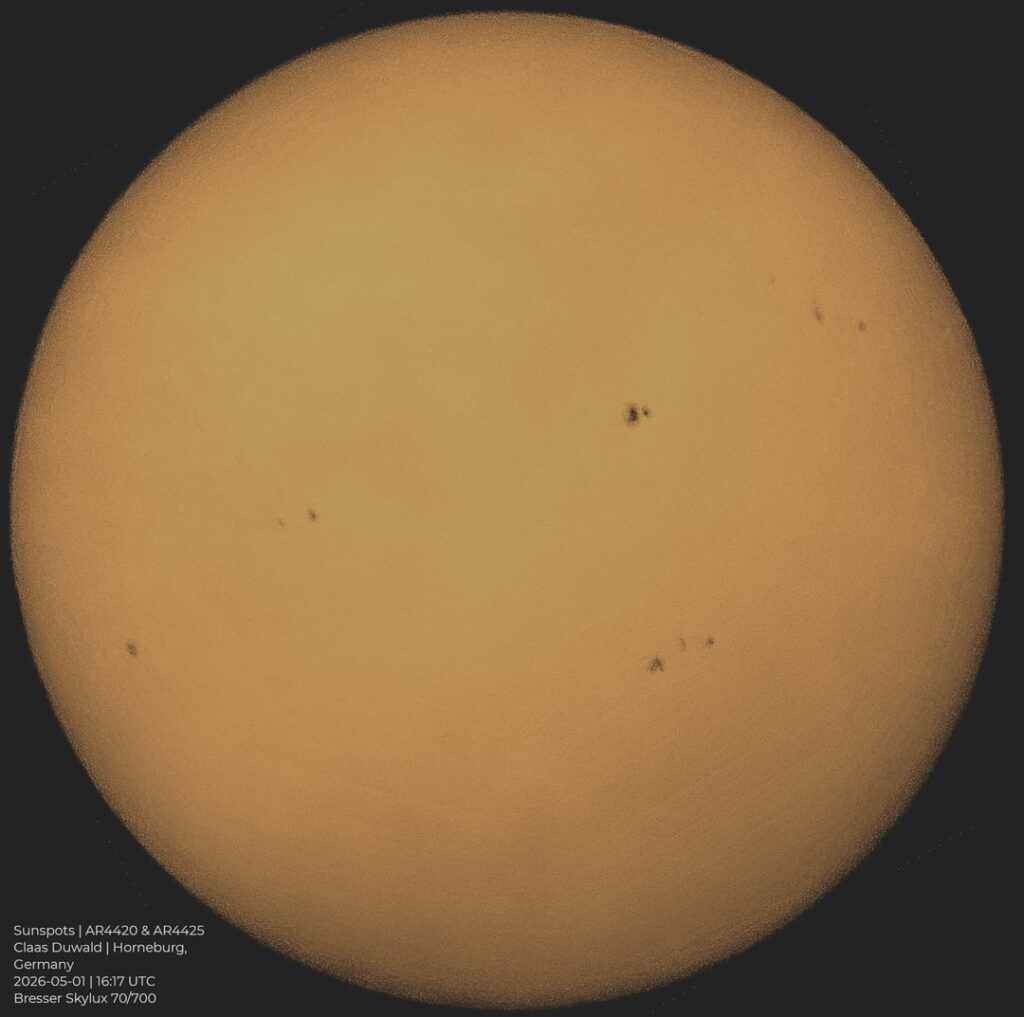 First try of Imaging Sun Spots with my Telescope i got as a kid