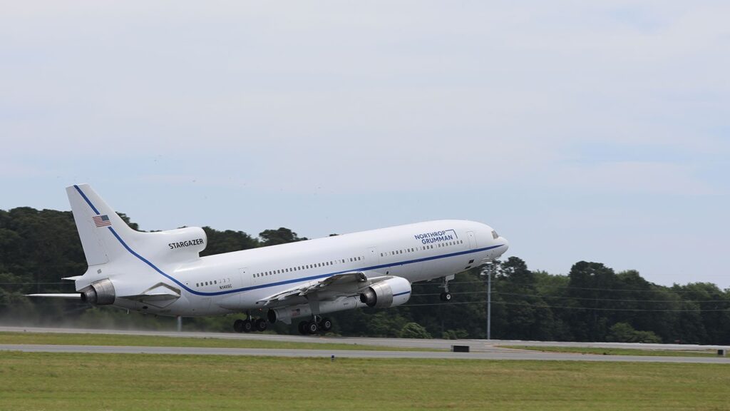 Aircraft Carrying Swift Boost Satellite Takes off From NASA Wallops Aircraft Carrying Swift Boost Satellite Takes off From NASA Wallops