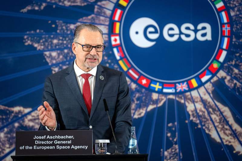 German astronaut set for 2028 moon mission, European space agency says German astronaut set for 2028 moon mission, European space agency says