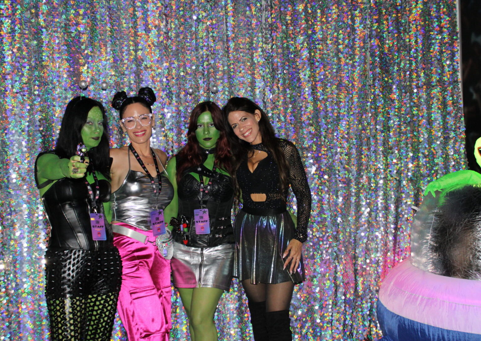 PHOTOS: Cowgirls and aliens take over Girls in Wonderland PHOTOS: Cowgirls and aliens take over Girls in Wonderland