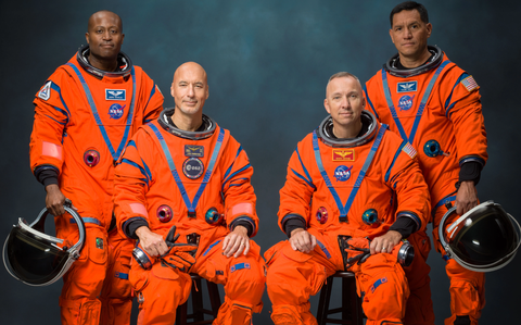NASA announces Artemis III mission crew members
