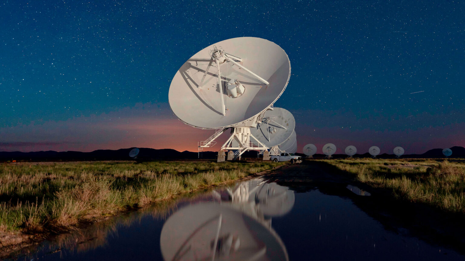 Book Review: How Radio Astronomy Made the Invisible Visible