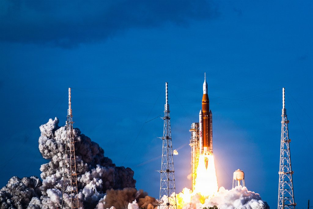 Artemis II rocket