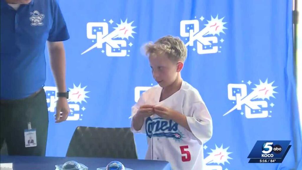 Oklahoma City Comets celebrate Heroes Night