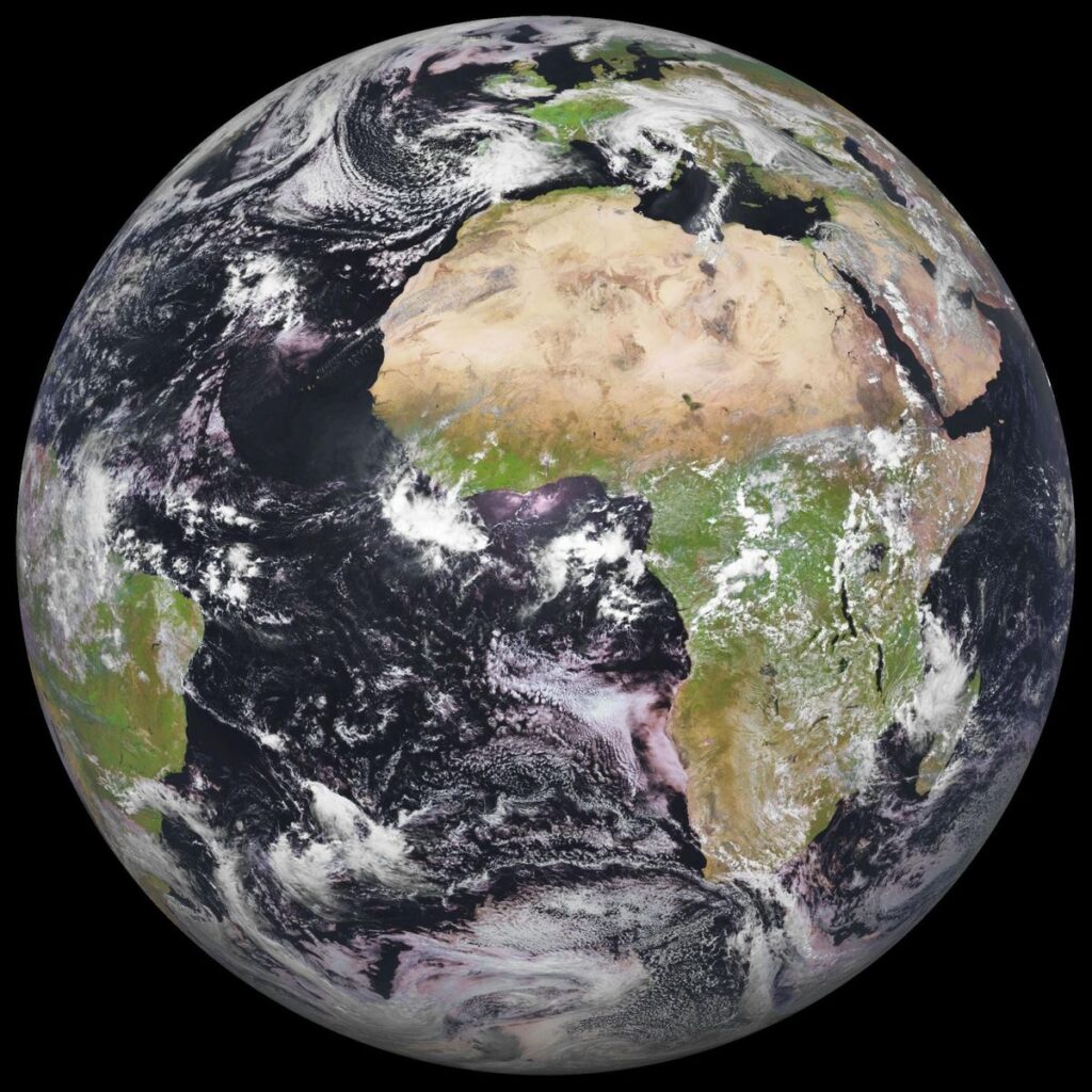 Scientists Discover Hidden Symmetry on Earth That Nobody Can Explain Scientists Discover Hidden Symmetry on Earth That Nobody Can Explain