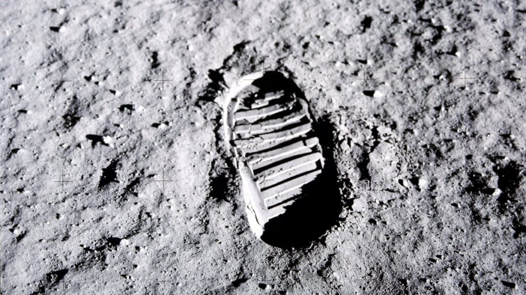 Traces of Alien Technology Could Be Hidden in Moon Dust, Study Says : ScienceAlert Traces of Alien Technology Could Be Hidden in Moon Dust, Study Says : ScienceAlert