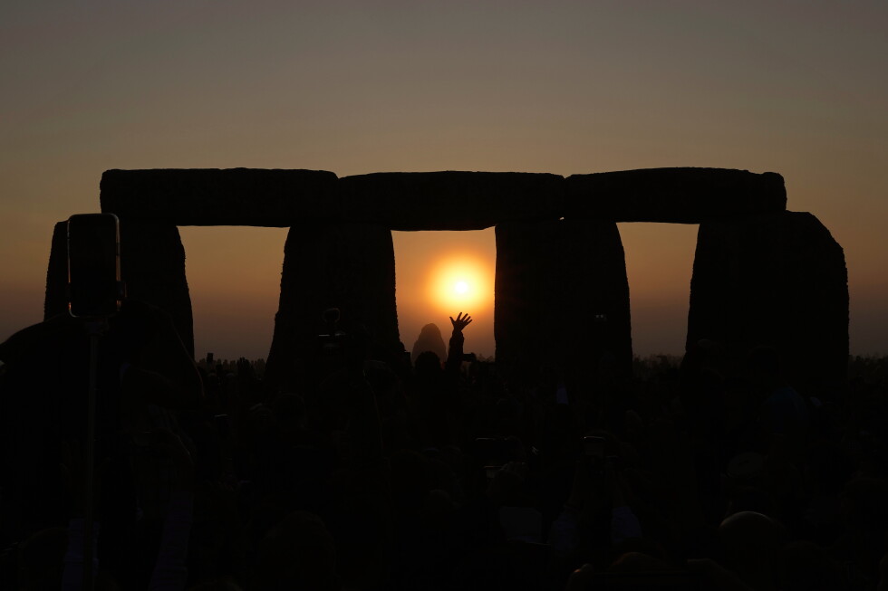 Sunday’s summer solstice is the sun’s time to shine in the Northern Hemisphere Sunday's summer solstice is the sun's time to shine in the Northern Hemisphere