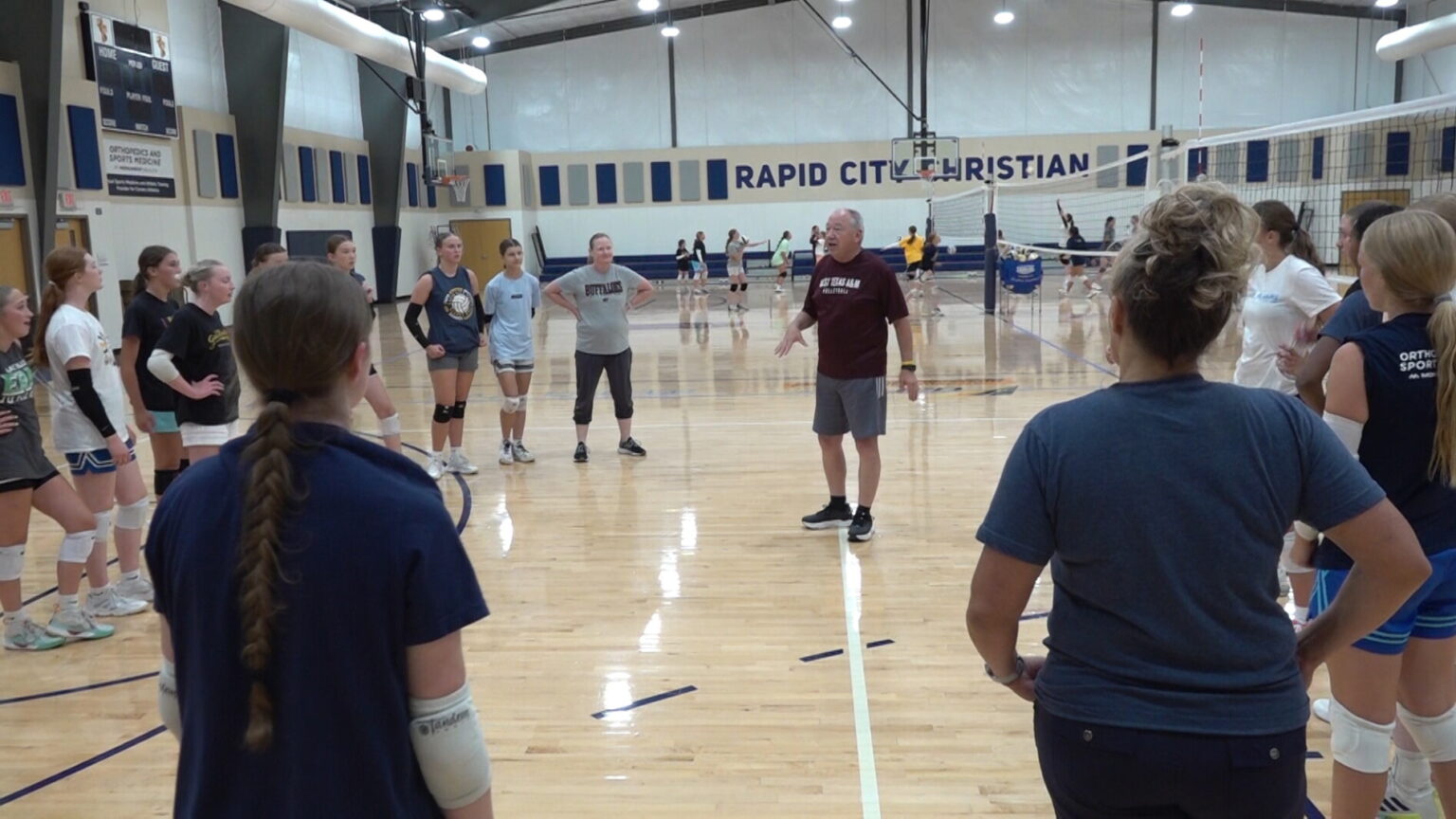 Comet Volleyball Welcomes HOF Coach – Rapid City, South Dakota | News, Weather and Sports Comet Volleyball Welcomes HOF Coach - Rapid City, South Dakota | News, Weather and Sports